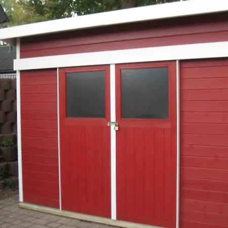 H1 - Traumhaftes Ferienhaus Mit Seeblick & Schoener Terrasse In Roebel/mueritz 펜션